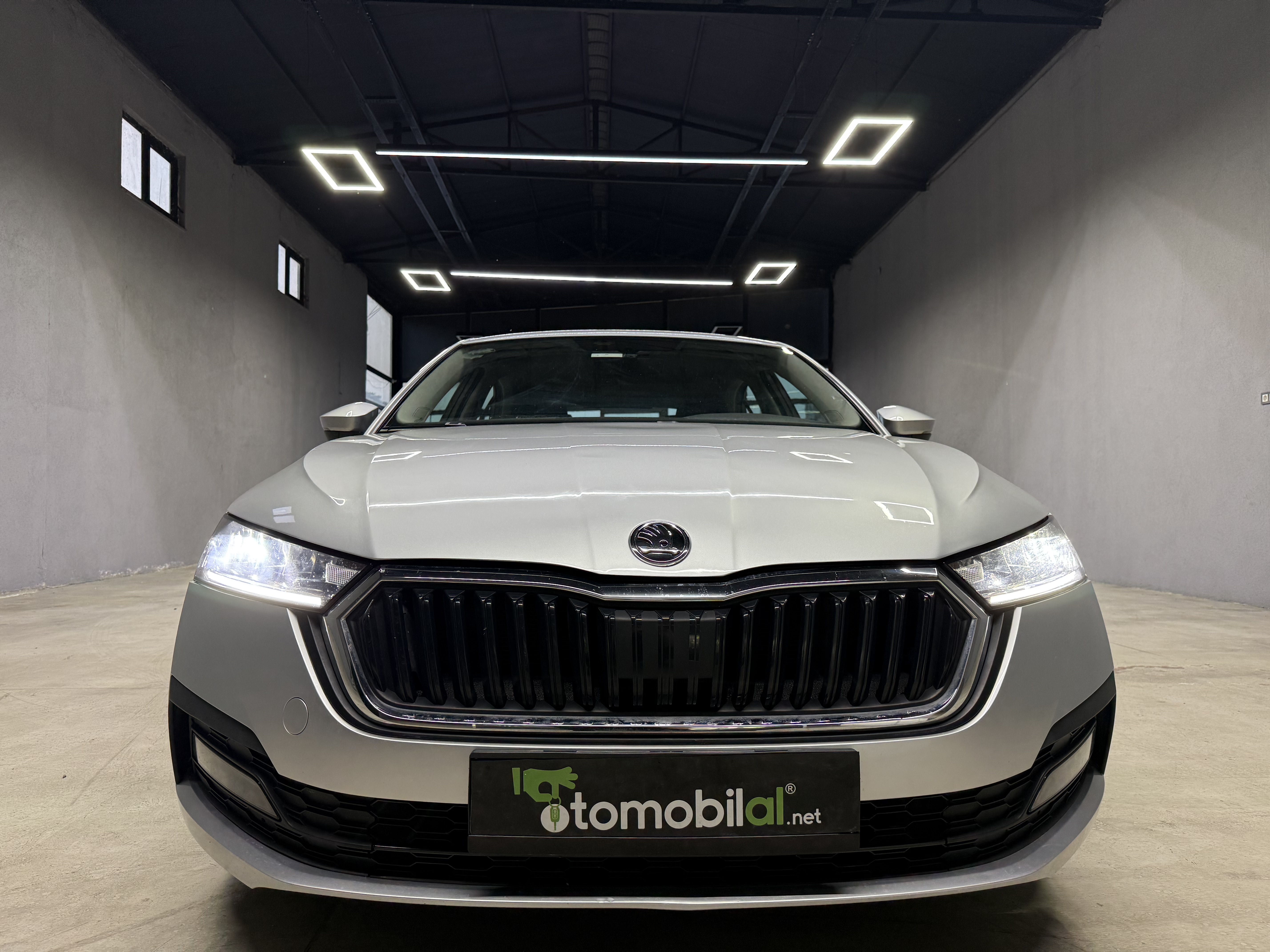 2023 SKODA OCTAVİA 1.0 E-TEC ELİTE